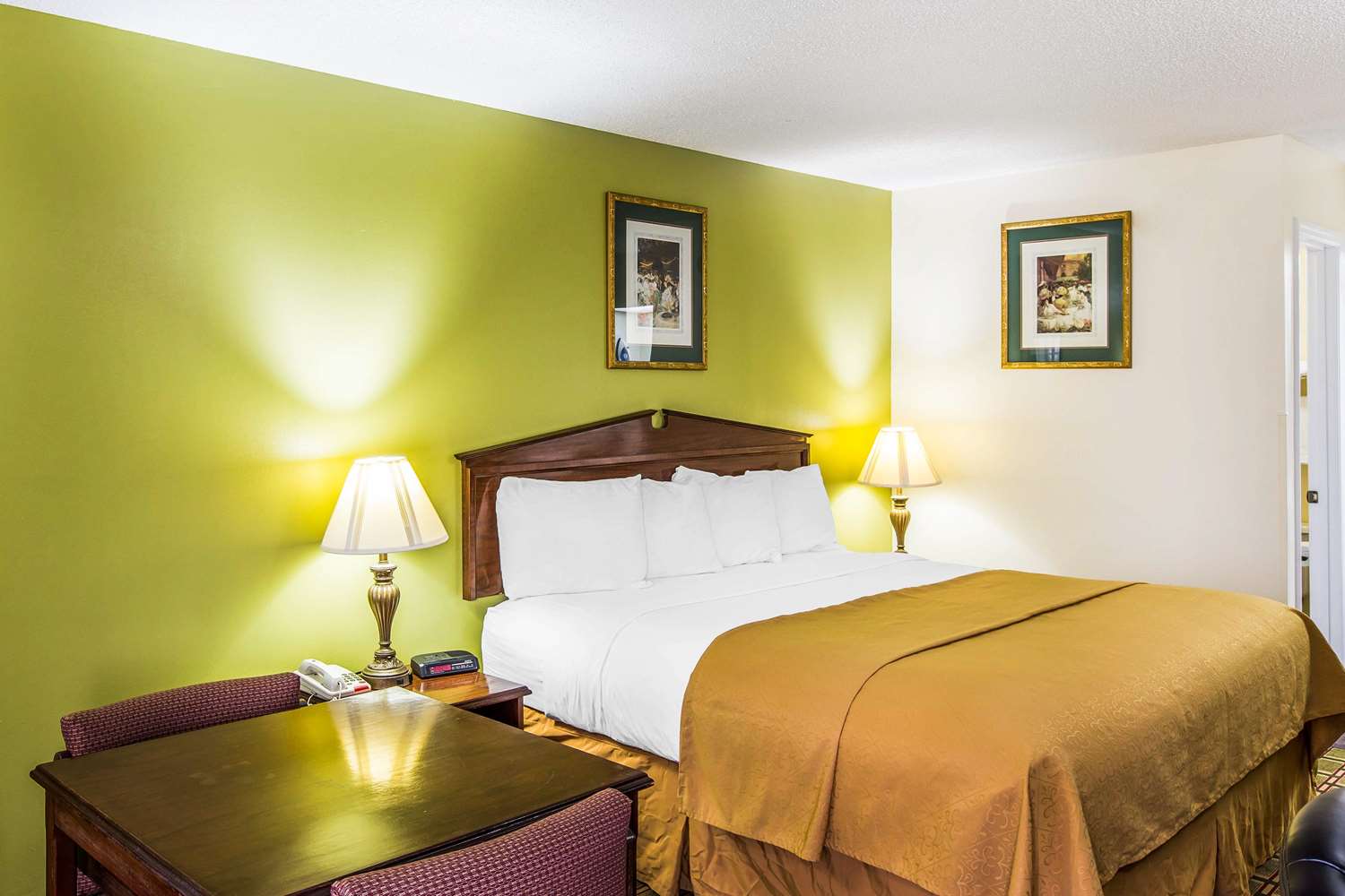 Quality Inn Eastman, GA See Discounts