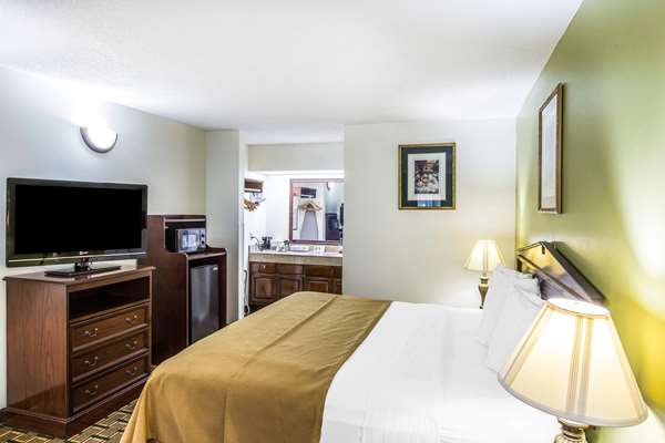  - Quality Inn Eastman