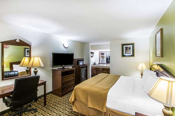  - Quality Inn Eastman