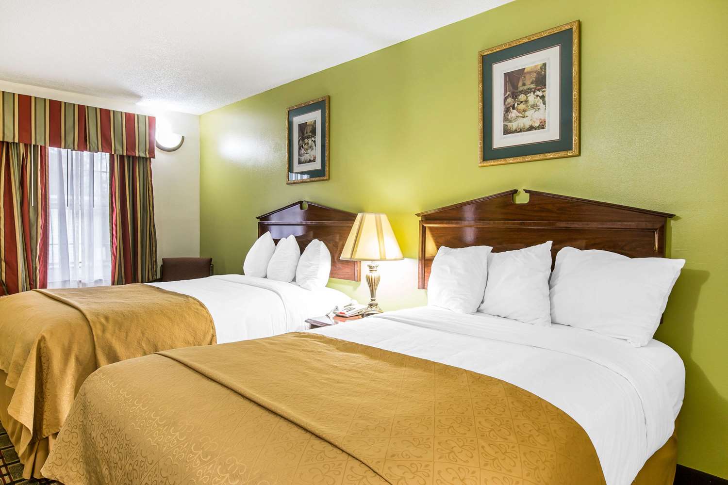 Quality Inn Eastman, GA See Discounts