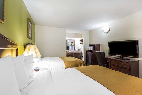 - Quality Inn Eastman