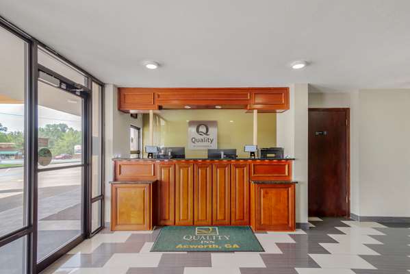  - Quality Inn Acworth - I-75, Exit 277