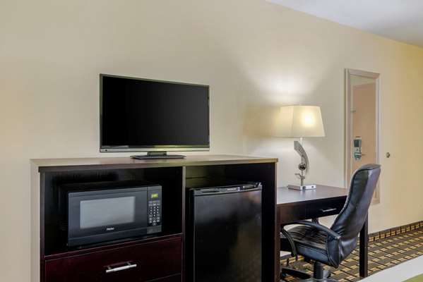  - Quality Inn Acworth - I-75, Exit 277