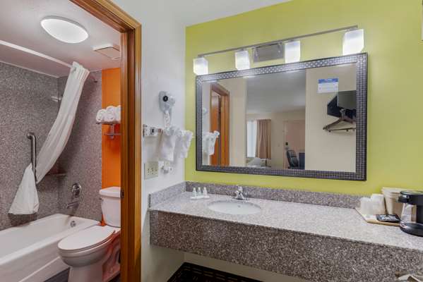  - Quality Inn Acworth - I-75, Exit 277