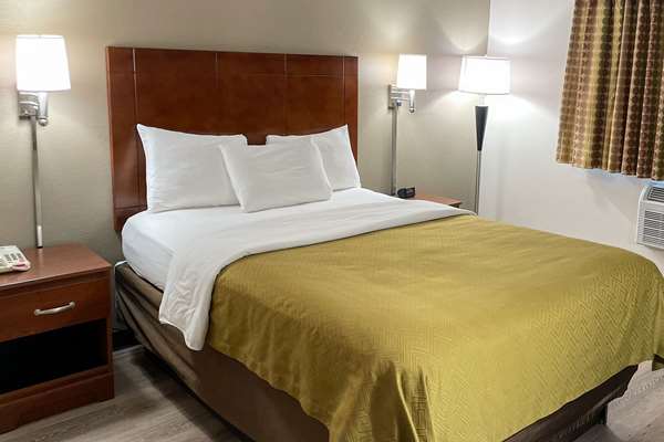  - Econo Lodge Cartersville