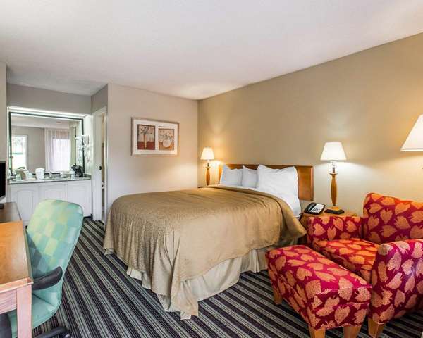  - Quality Inn at the Mall Valdosta - I-75, Exit 18