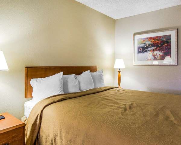  - Quality Inn at the Mall Valdosta - I-75, Exit 18