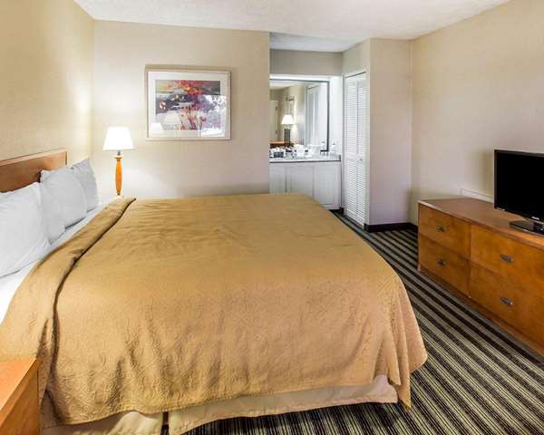  - Quality Inn at the Mall Valdosta - I-75, Exit 18