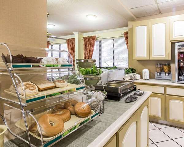 Amenities - Quality Inn at the Mall Valdosta - I-75, Exit 18