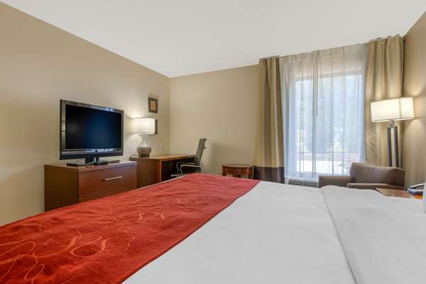  - Comfort Inn & Suites Southwest Macon - I-475, Exit 3