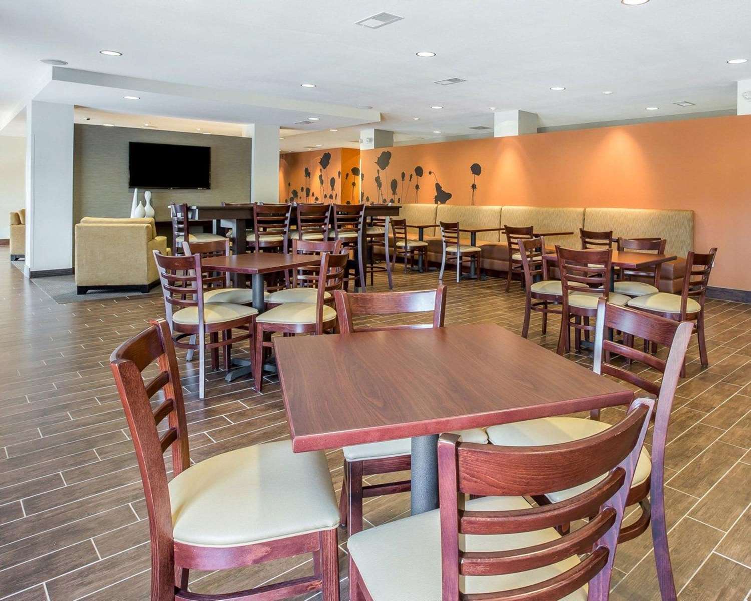 MainStay Suites Emerson, GA See Discounts