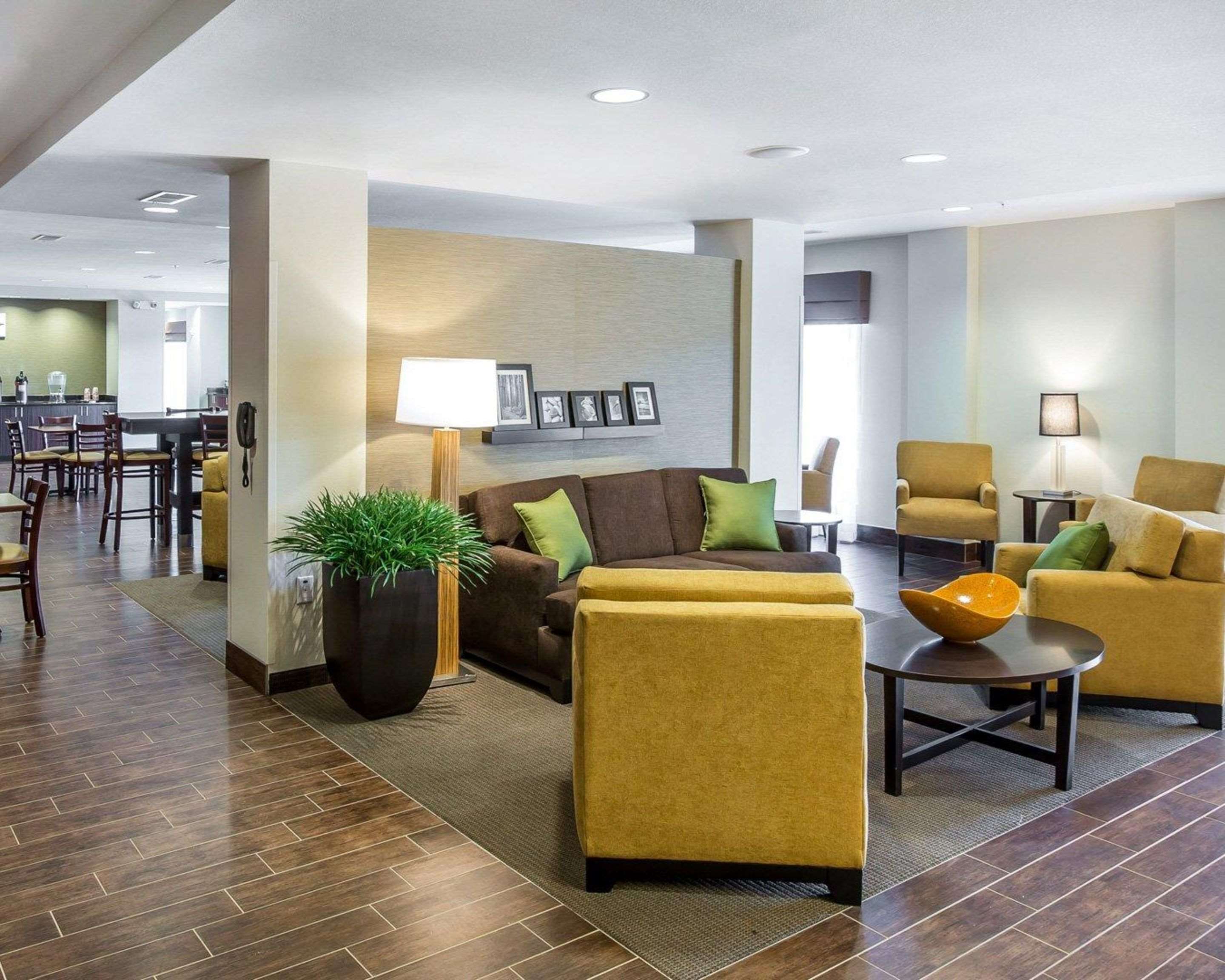 Beautifully decorated hotel | MainStay Suites Cartersville