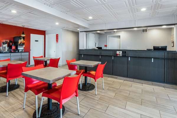  - Econo Lodge Conyers - I-20, Exit 82