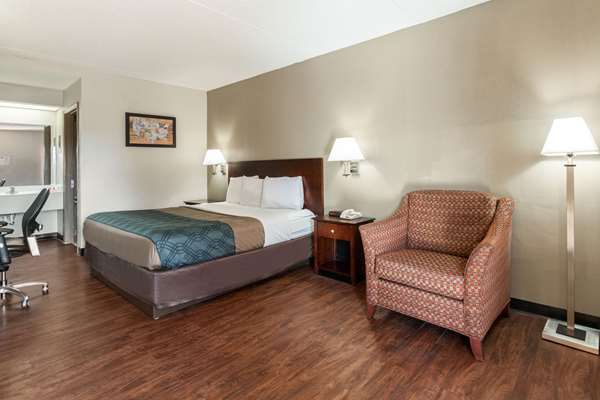  - Econo Lodge Conyers - I-20, Exit 82