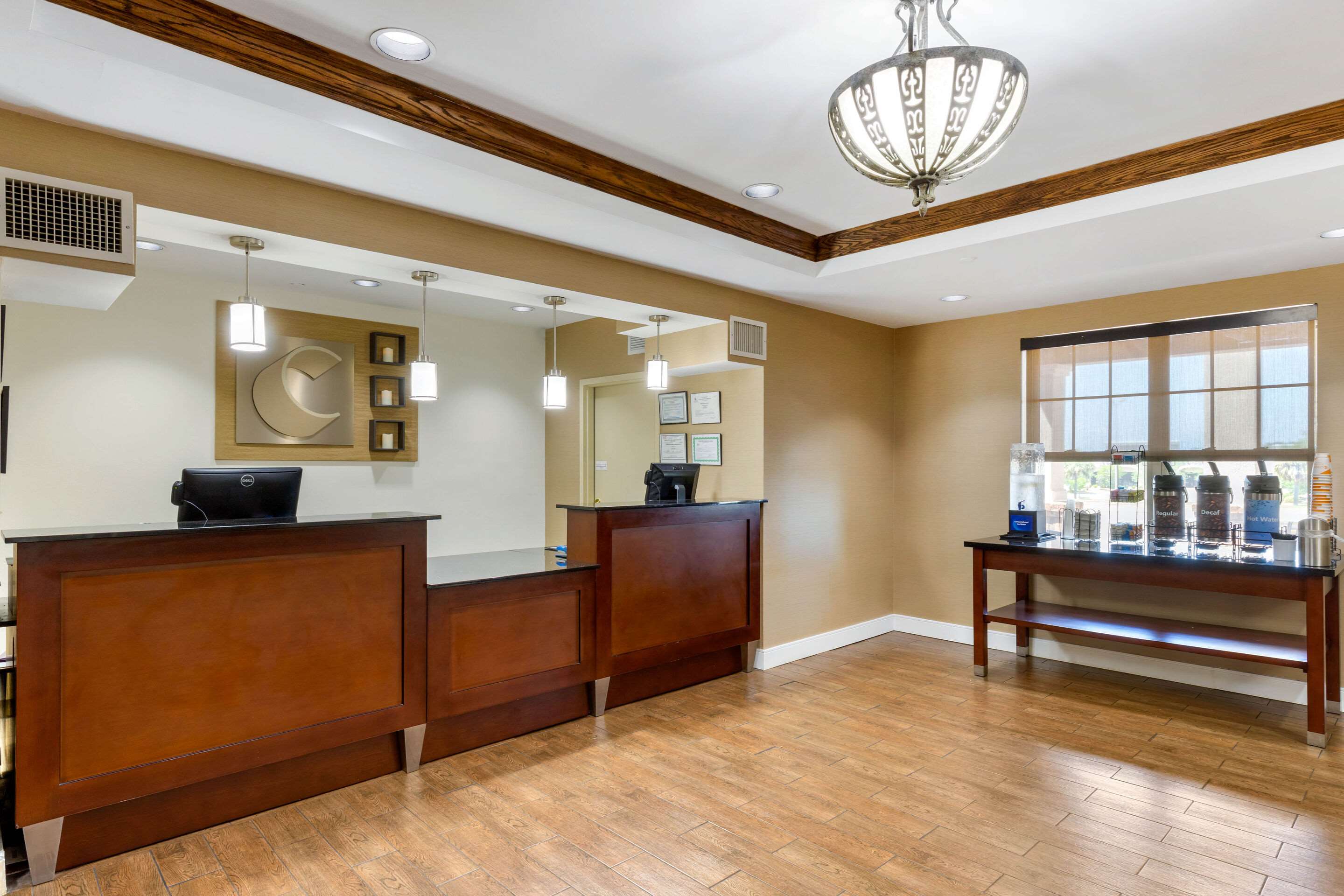 Lobby | Comfort Inn & Suites