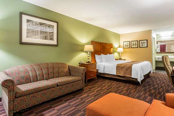 Suite - Quality Inn & Suites Warner Robins