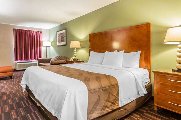 Suite - Quality Inn & Suites Warner Robins