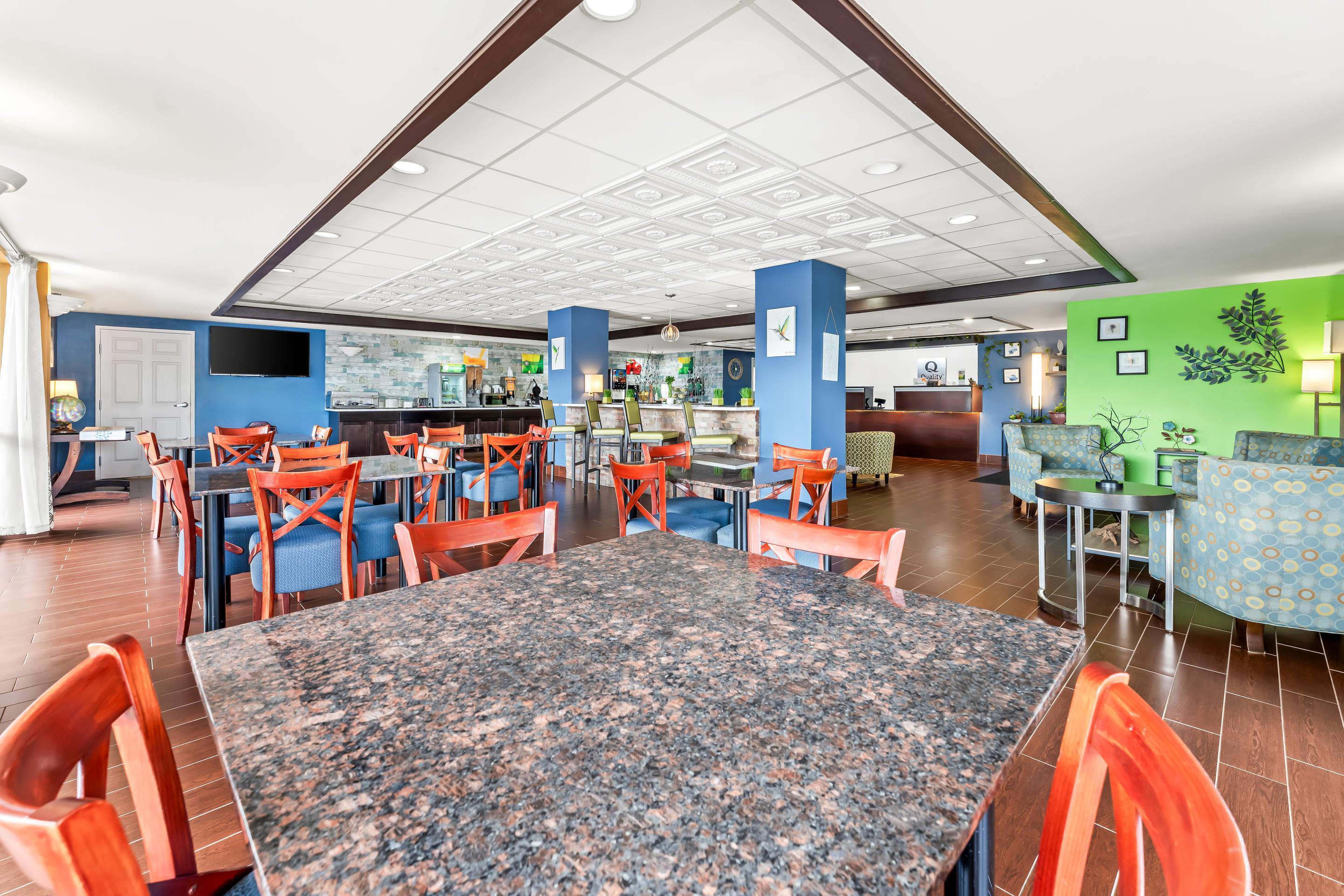 Breakfast area