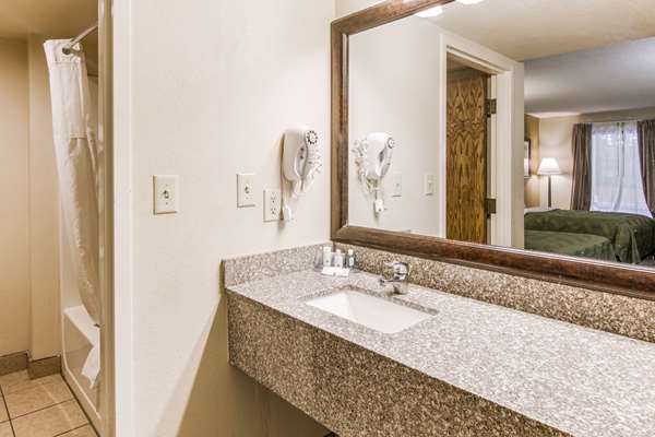  - Quality Inn Stone Mountain