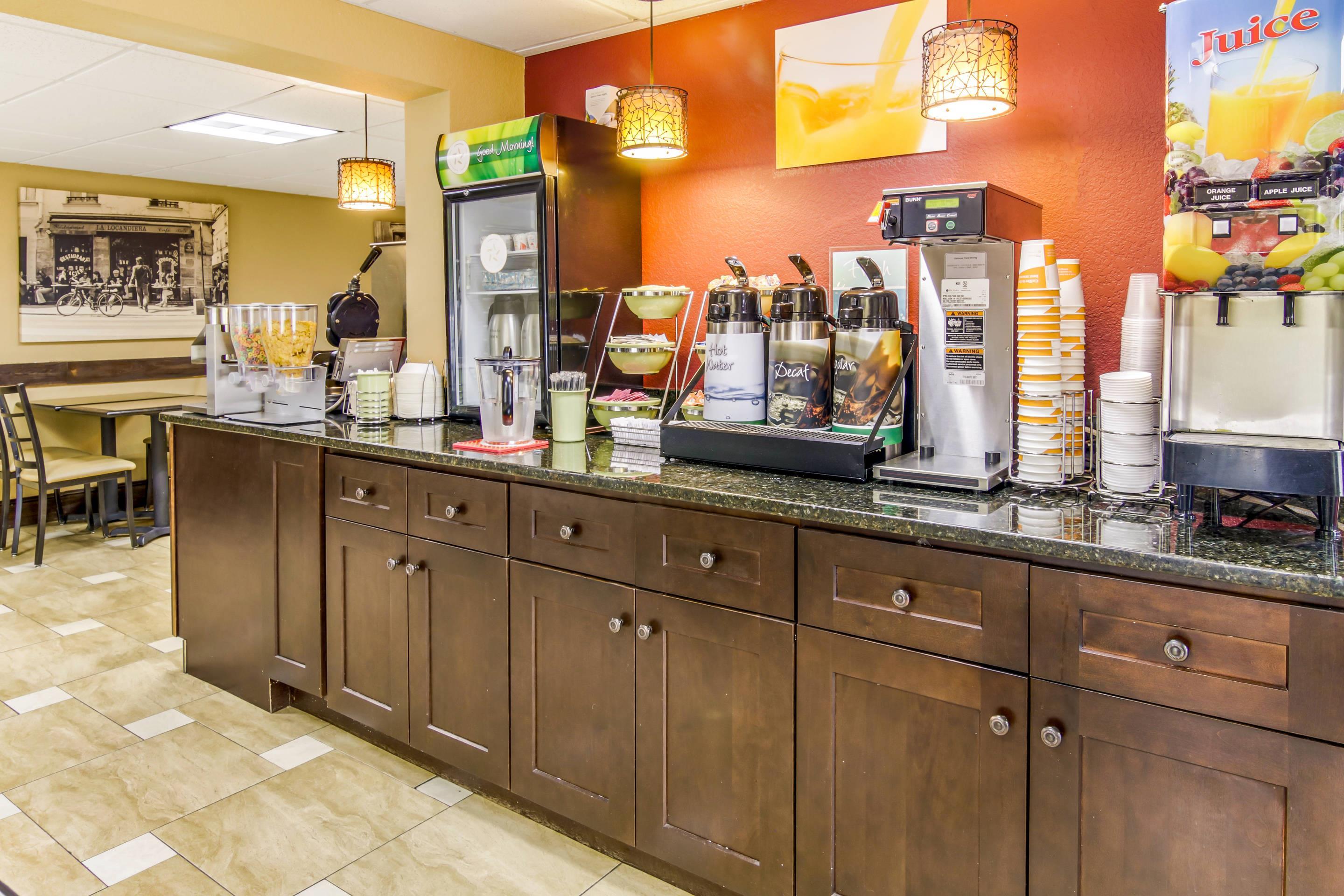 Breakfast counter | Quality Inn Stone Mountain