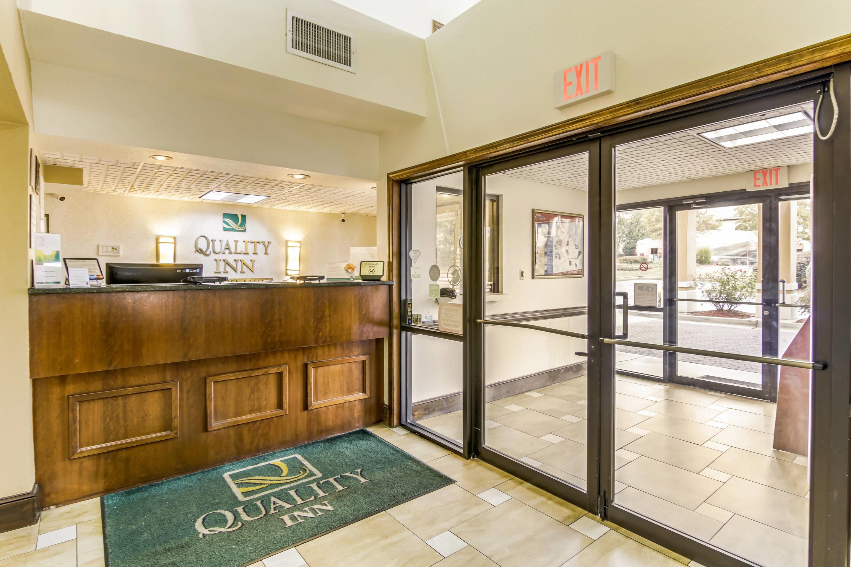 Hotel lobby | Quality Inn Stone Mountain