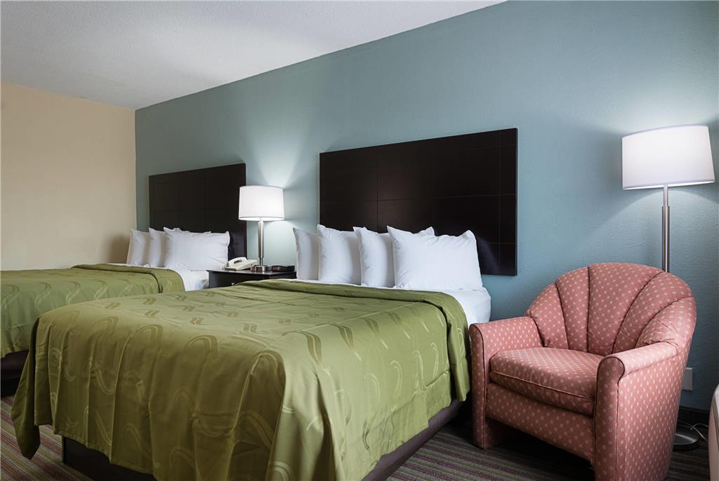 QUALITY INN CALHOUN NORTH I-75-guestroom-Guest Room,On-Site.jpg