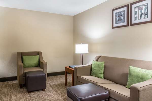 Suite - Comfort Inn Savannah