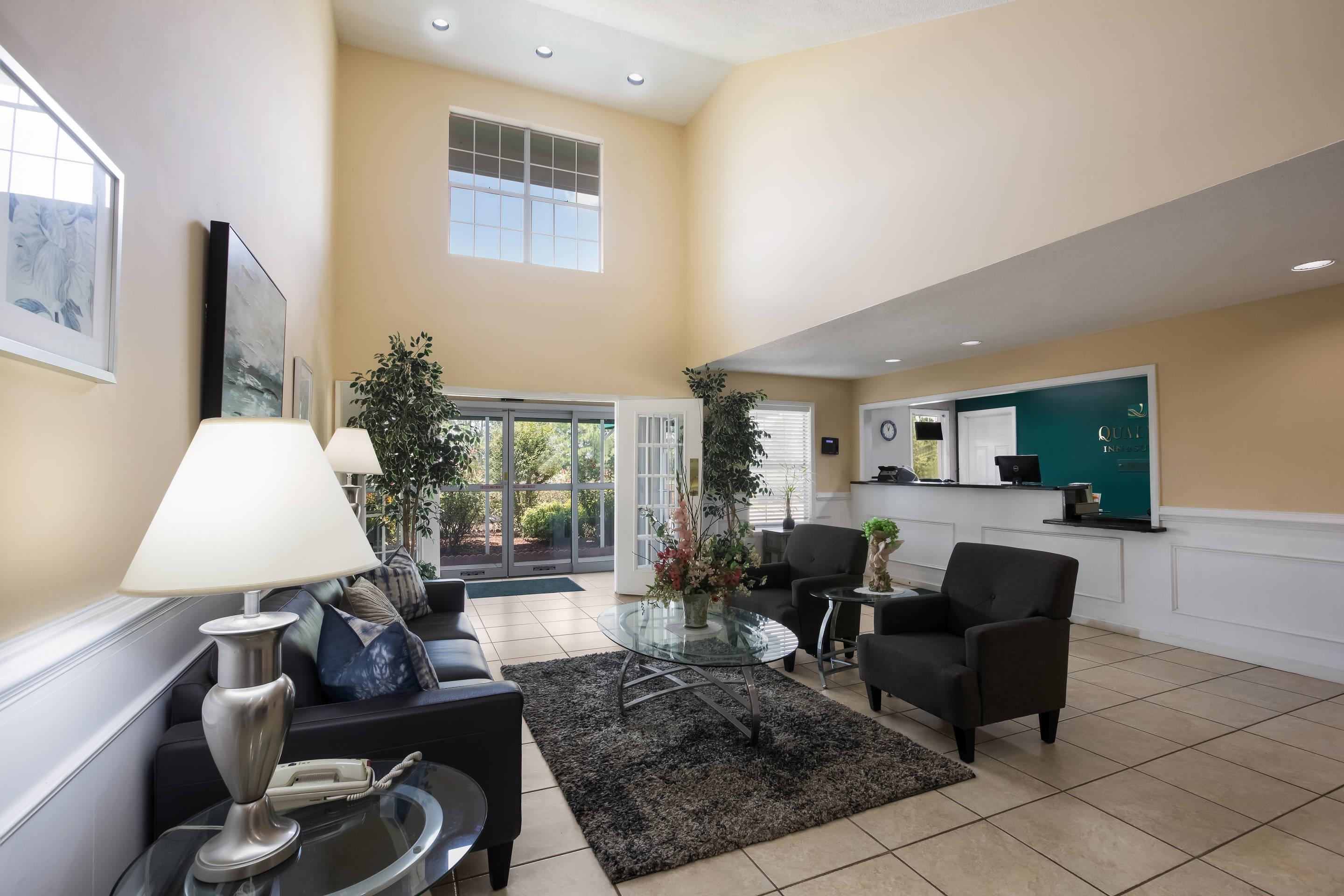 Spacious lobby with sitting area | Quality Inn & Suites near Lake Oconee