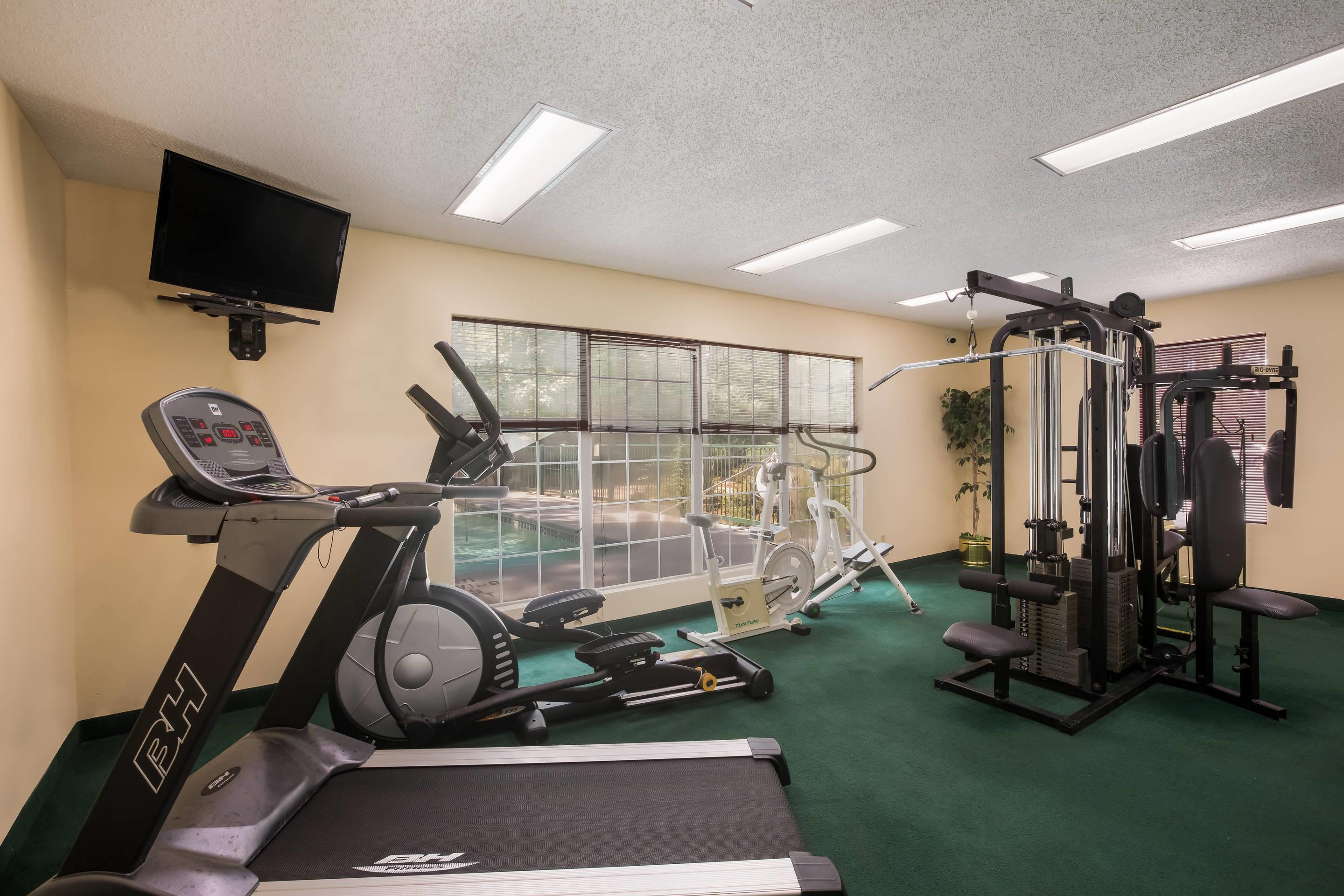 Fitness center | Quality Inn & Suites near Lake Oconee