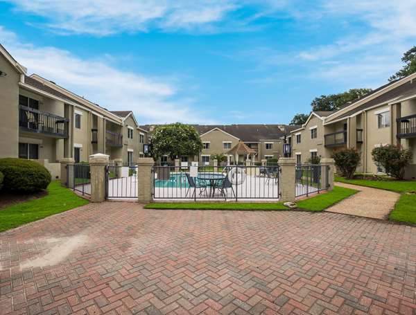 Pool - Sleep Inn Midtown Savannah