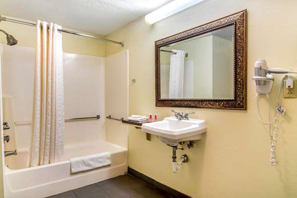  - Econo Lodge Inn & Suites Fort Oglethorpe