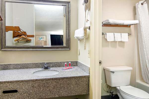  - Econo Lodge Inn & Suites Fort Oglethorpe