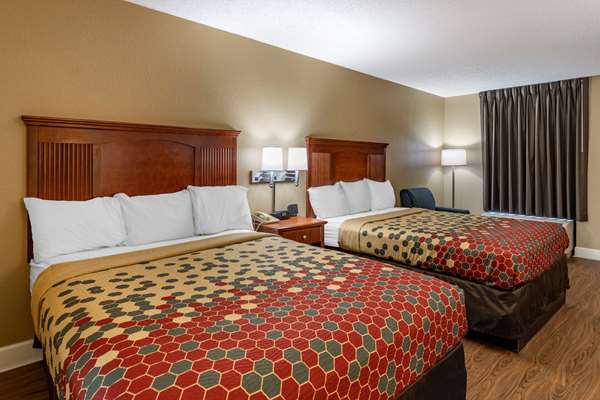  - Econo Lodge Cordele - I-75, Exit 101