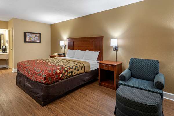  - Econo Lodge Cordele - I-75, Exit 101