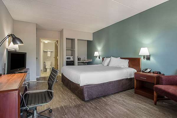  - Econo Lodge Americus