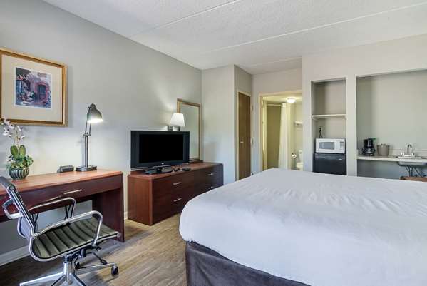  - Econo Lodge Americus