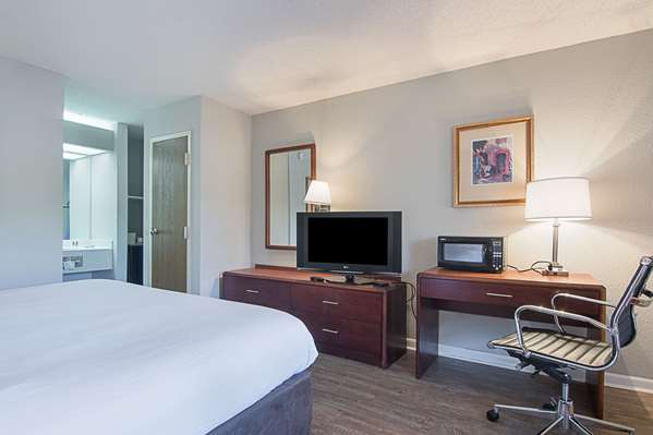  - Econo Lodge Americus