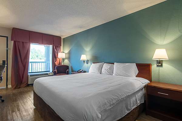  - Econo Lodge Americus