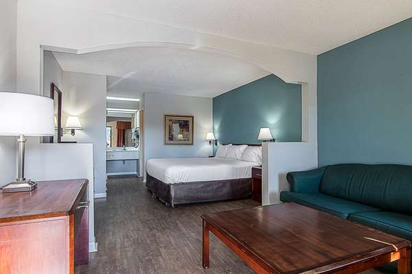 Suite - Econo Lodge Americus