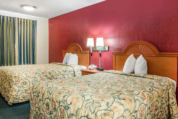  - Rodeway Inn La Grange - I-85, Exit 18