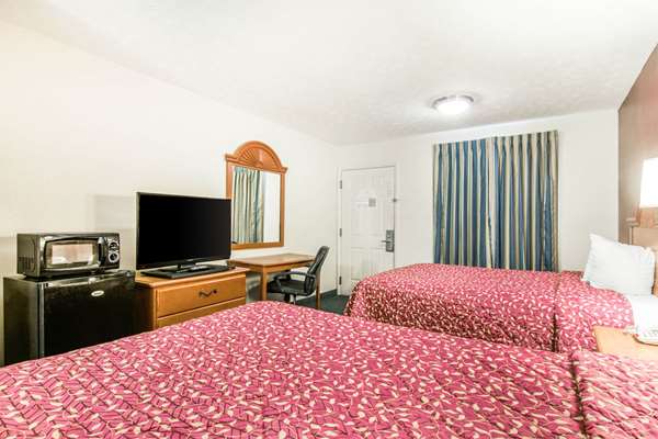  - Rodeway Inn La Grange - I-85, Exit 18