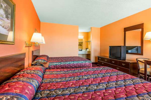  - Econo Lodge Lavonia