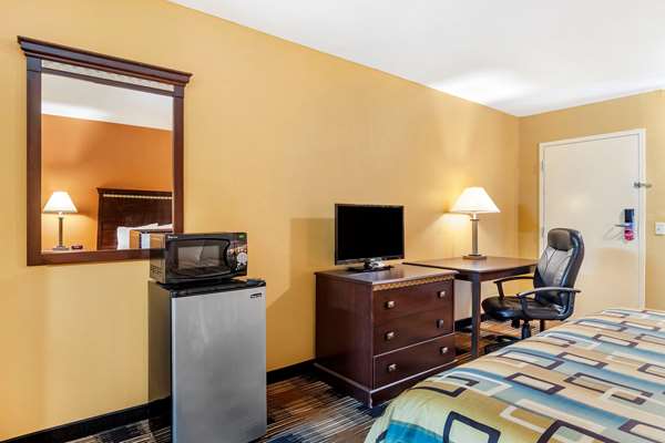 Suite - Econo Lodge Cuthbert