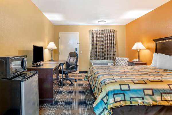Suite - Econo Lodge Cuthbert