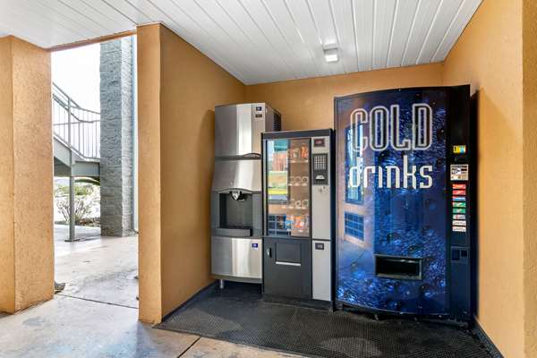  - Econo Lodge Cuthbert