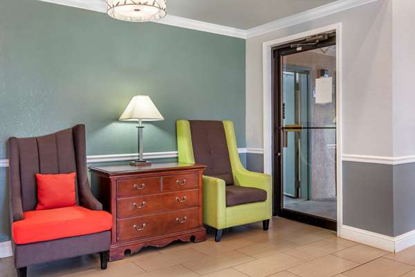  - Econo Lodge Cuthbert