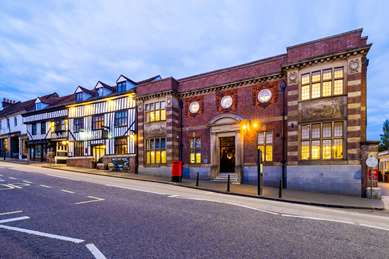 The Samuel Ryder Hotel St Albans, Tapestry Collection Hilton - Tap to explore photos