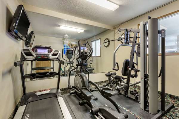 Fitness/ Exercise Room - Comfort Inn Muscatine