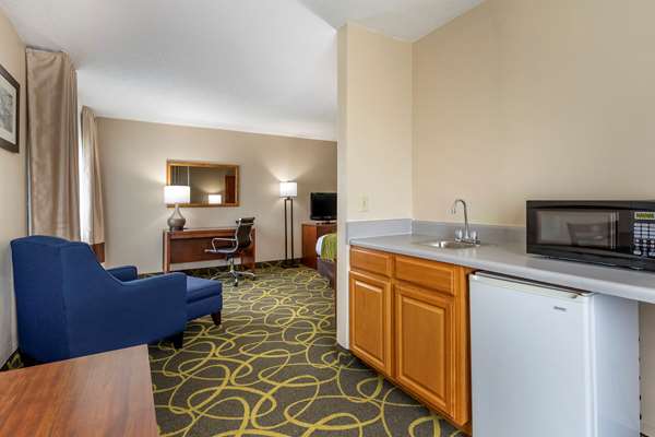  - Comfort Inn Muscatine