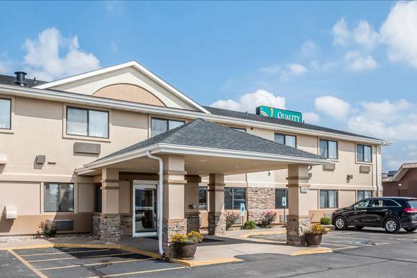 Exterior view - Quality Inn Coralville - I-80, Exit 242